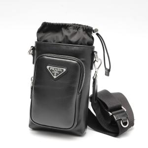 プラダ / PRADA　Re-Nylon スマートフォンケース / フォンホルダー / ショルダーポーチ　2ZT060　レザー/ナイロン　ブラック 【中古】 プラダ / PRADA Re-Nylon スマートフォンケース / フォンホルダー