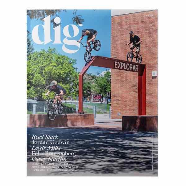 DIG BMX  DIG BOOK Issue 2022 【BMX】【雑誌】【英字】【２０２2年号】