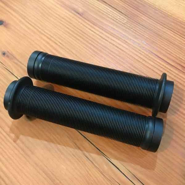 スノースクート パーツ　Jykk純正 SS Lock-on Grip マッシュルームパターン ダブル...