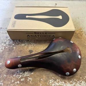 SELLE ANATOMICA (セラアナトミカ) X1 WaterShed (ウォーターシェッド