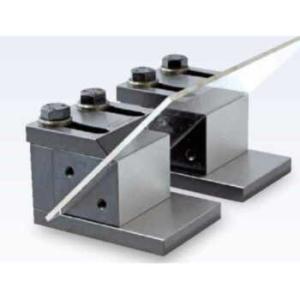 AC-45　アングルキャッチャー　マシンバイスで45°にワークを保持する角度ブロックです　　　エヌジ...