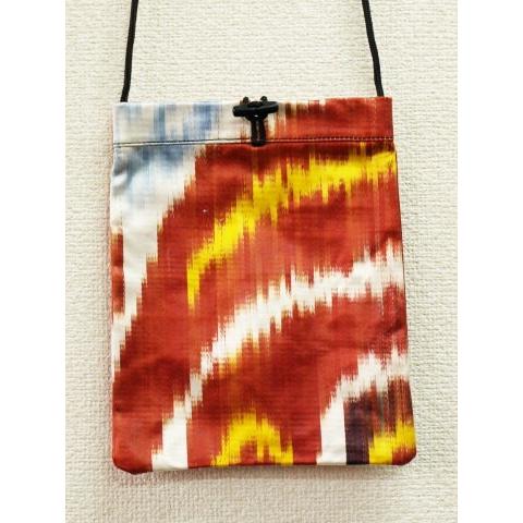 最終処分価格 ウズベキスタン イカット/絣　ポシェット バッグ IK-A036 24ｘ18ｃｍ