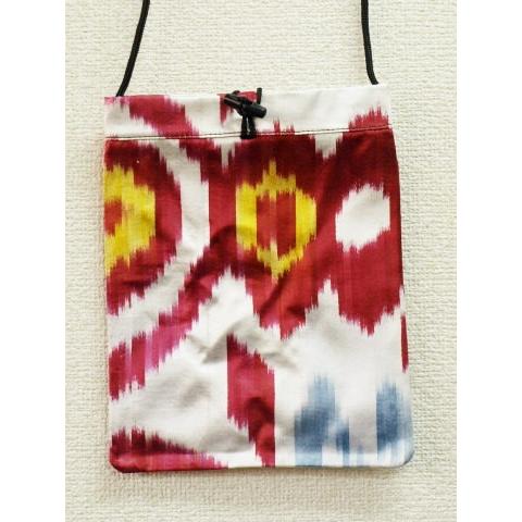 最終処分価格 ウズベキスタン イカット/絣　ポシェット バッグ IK-A037 24ｘ18ｃｍ