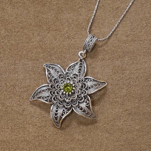 トルコ伝統の銀線細工 テルキャーリ ペンダント（チェーン付）　SV-N-TKZN01