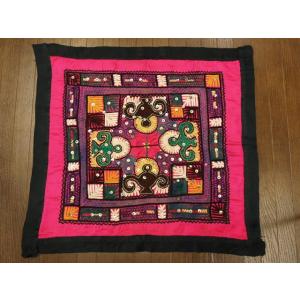 オールドスザンニ 刺繍布 Z-250-1 65x62cm