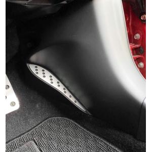 E21型 カローラスポーツ 右足フットレスト付きトリムカバー