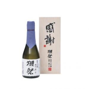 お中元 獺祭（だっさい）純米大吟醸磨き二割三分 300ml専用『感謝』木箱入り【日本酒】【山口／旭酒...