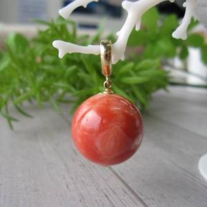 桃珊瑚 ももさんご ペンダント ネックレス 雫 花彫 ナチュラルコーラル 