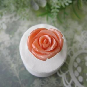 ピンク珊瑚 美しい薔薇の花 ペンダントトップ K18 ダイヤ0.1ct バラ