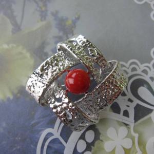 日本 高知産血赤珊瑚 ブローチ ペンダント兼用 8.8ミリ 花モチーフ