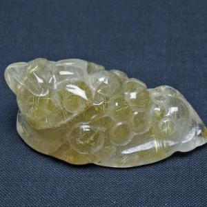 タイチンルチルクォーツ 手彫り 置物 キンセン 金蟾 一点物145-1673｜tosho-stones