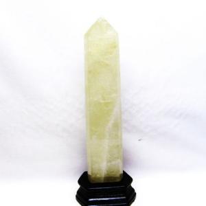 3.9Kg 水晶 六角柱 ダブルポイント 台座付属 送料無料 一点物 162-244