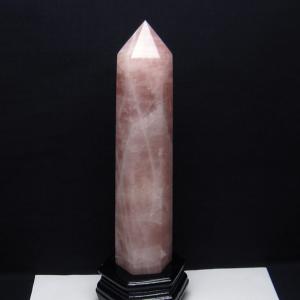 ローズクォーツ ポイント 六角柱 台座付属 一点物 152-2587 : 天然石
