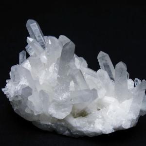 水晶クラスター 巨大 原石 1.3Kg 台座付属 送料無料 一点物 182-246