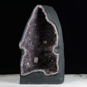 ブラジル・コリント 産の水晶グレークラスター 大きめサイズ 水晶 クラスター (約3.52kg) 原石 ブラジル コリント産