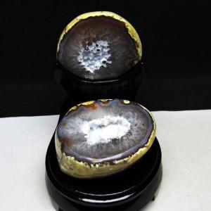 トレジャーメノウ 瑪瑙 原石 置物 ジオード 風水 開運 台座付属 一点物