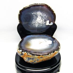 トレジャーメノウ アゲート 台座付属 原石 置物 一点物 送料無料 175