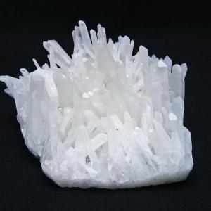 水晶クラスター 巨大 原石 1.3Kg 台座付属 送料無料 一点物 182-246