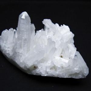 水晶クラスター 巨大 原石 1.3Kg 台座付属 送料無料 一点物 182-246
