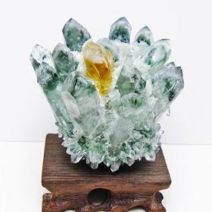 緑水晶　クラスター　約1kg　水晶　天然石 緑水晶 クラスター 原石 台座付属 一点物 [送料無料] 182-7391