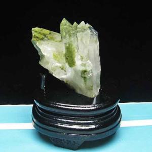 水晶クラスター 巨大 原石 1.3Kg 台座付属 送料無料 一点物 182-246