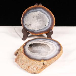 1.9Kg アゲート ジオード 原石 置物 台座付属 瑪瑙 メノウ 晶洞 一点物