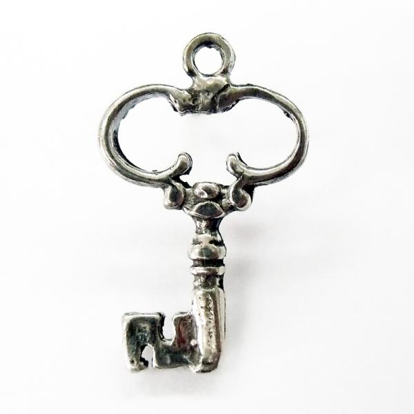 シルバー ピンバッジ アンティークキー イタリア製  I GEMELLI