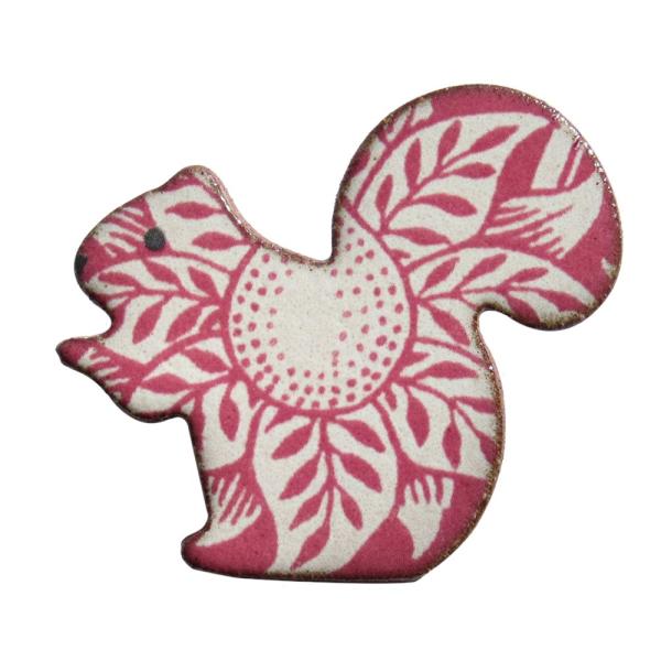 英国製 陶器 ブローチ ウィリアムモリス 栗鼠 ピンク RH564 Stockwell Cerami...