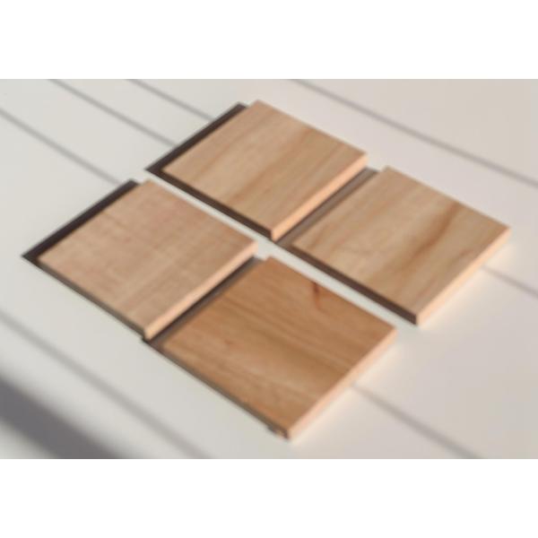 楠板一枚板国産木材4枚入り  くすのき 80×80×7mm 送料無料 コースター 木材 板材 天然 ...