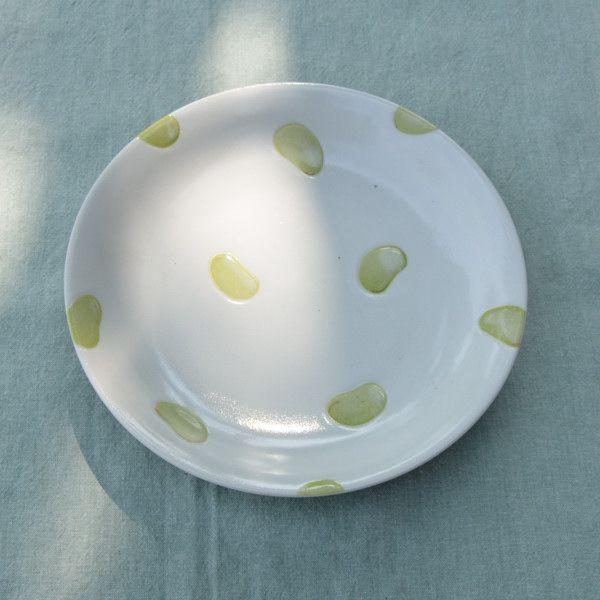 美濃焼き そら豆が可愛い　中皿　19ｃｍ