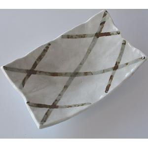 長角皿 茶の網目 四つ足