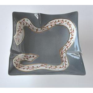 正角皿 唐草帯流し