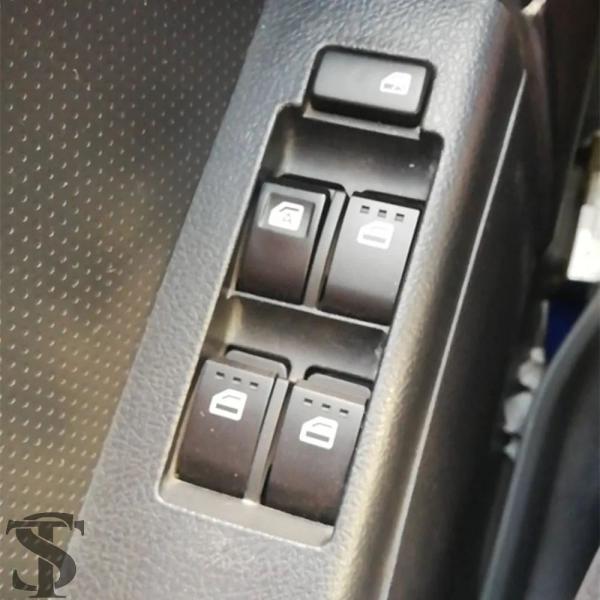 並行輸入品 84820-B2010 84820B2010 フロント左側パワーウィンドウリフタースイッ...