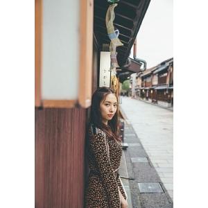 新内眞衣 乃木坂46 新内眞衣2nd写真集 夜...の詳細画像3