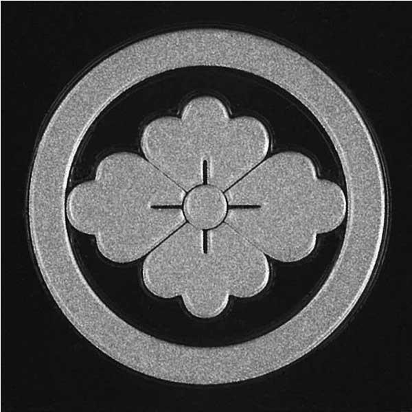 家紋 蒔絵シール 家紋ステッカー 「 丸に花菱 」 銀 30mm