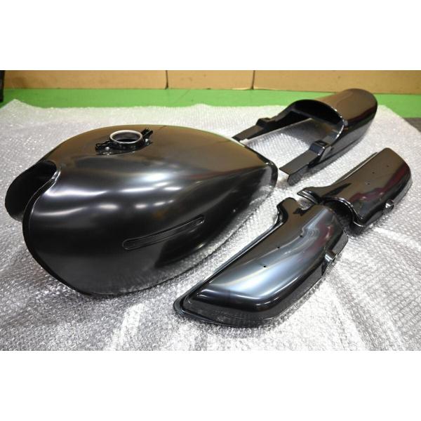 K-083 新品 日本製 Z1 Z2 750RS ショートピッチ 塗装ベース 外装セット タンク 左...