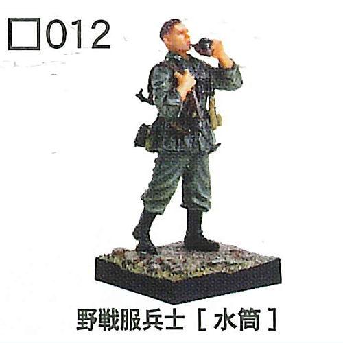 1/35 コンバットフィギュア 第2弾 [(012)野戦服兵士[水筒]]【 ネコポス不可 】