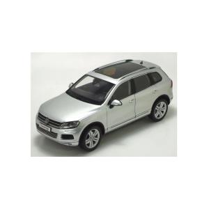 1/18 フォルクスワーゲン・トゥアレグ Volkswagen Touareg 2010 TSI クールシルバーメタリック（08822CS）　［京商］｜toyskameta