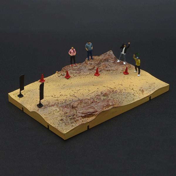 BM CREATIONS 1/64 ジオラマシティ -001カントリーサイド 泥道バージョン 完成品...