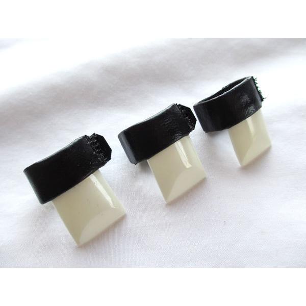 生田流 舎利琴爪+マジックテープ式爪輪セット 練習・入門用箏爪 3個1組　輪の大きさを自在に調整