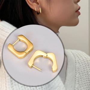 ピアス 18k 小さめ アレルギー対応 18金 ...の商品画像
