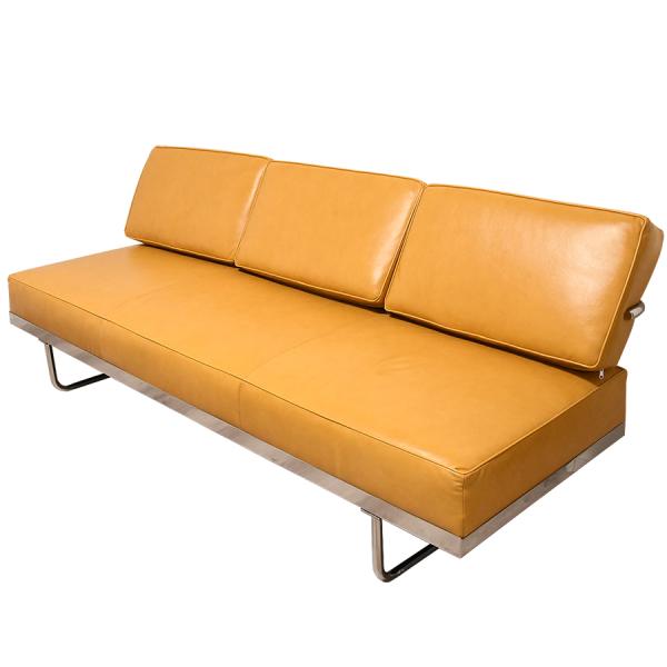 LC5 デイベッド ル・コルビジェ アニリンレザー総本革仕様 色キャメル 3p/3人掛け ソファ ソ...
