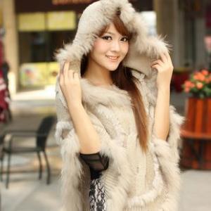 毛皮ポンチョ　ラクーン×ラビットファー　ニットケープ　フード付　ポンチョ　[ケープ][ファー][毛皮][レッキス][婦人][レディース]