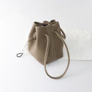 VASIC 美品 ヴァジック BOND MINI ボンドミニ レザー 巾着  