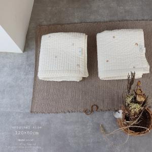 アウトレット一部生地不良　汚れ　中綿増量 星と月の刺繍イブル