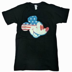 海外正規ライセンス Disney Mickey Americana Flag T-Shirt ミッキーマウス ディズニー 星条旗 USフラッグ ヴィンテージ Tシャツ 黒【ゆうパケット対応】｜trickortreat