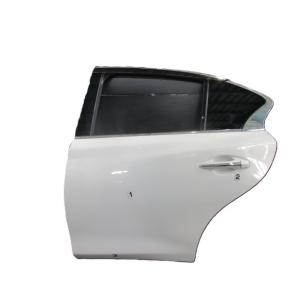 スカイライン DAA-HNV37 左リアドア 白パール/QAA Ｈ26　H210A-4GAMA　※個...