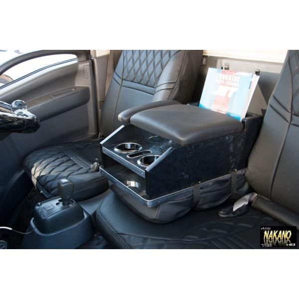 緊急放出 トラック用 コンソルボックス 木目黒/茶木目 肘掛け付き ドリンクホルダーや収納ボックスが...