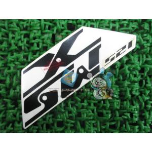 カワサキ（Kawasaki） Z1000 シュラウド 右 銀 49125-0576 純正 中古