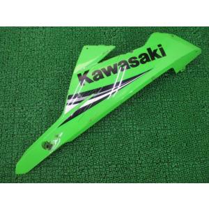 ホンダ（HONDA） CBR250R アッパーカウル パール K33 純正 中古 バイク